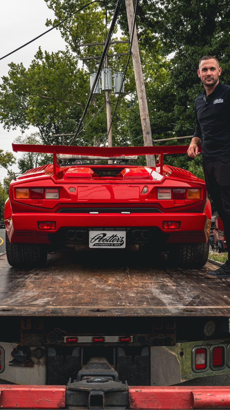 Lamborghini Countach transport
